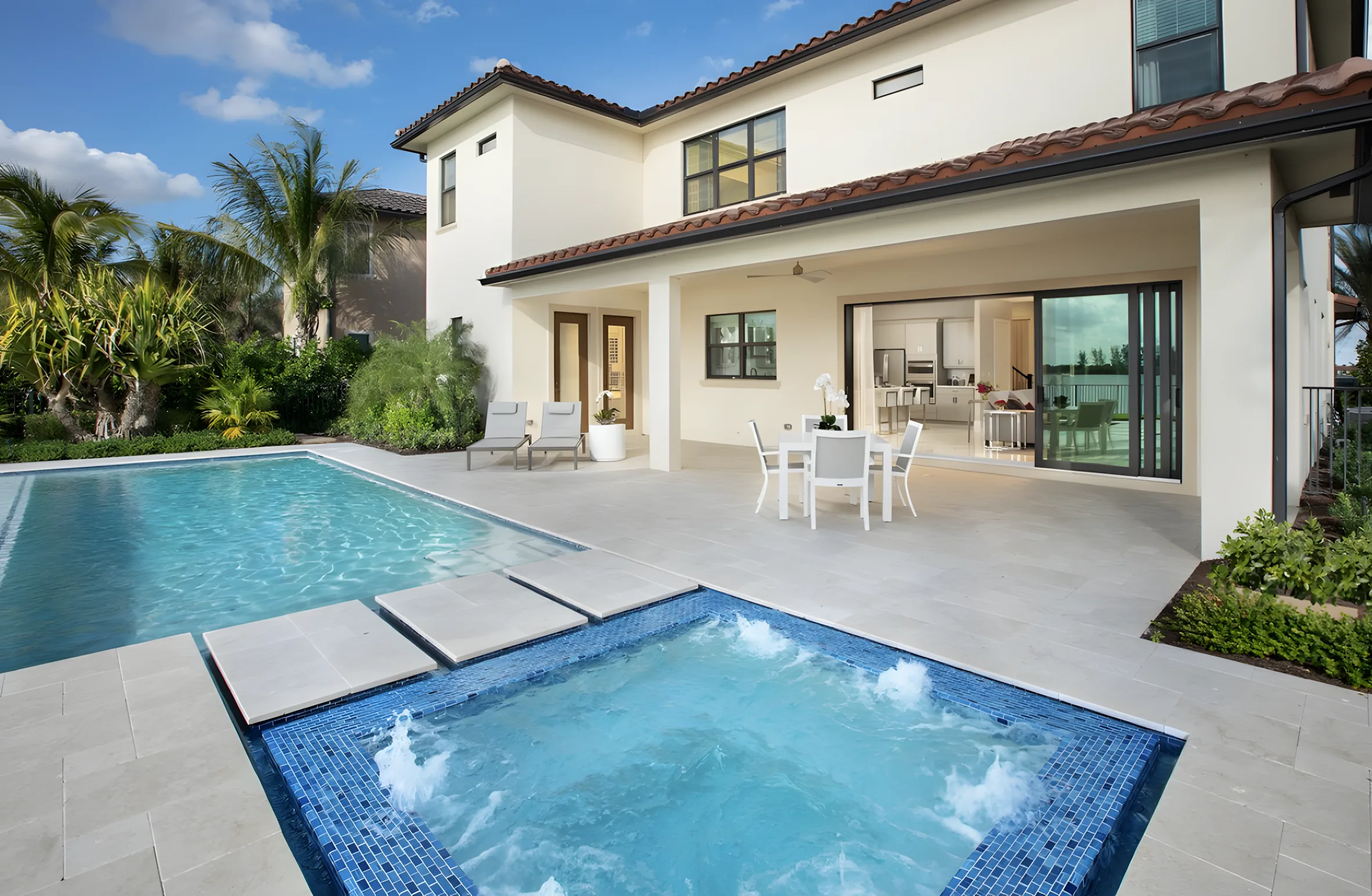 8685 Parkland Bay Dr Pool